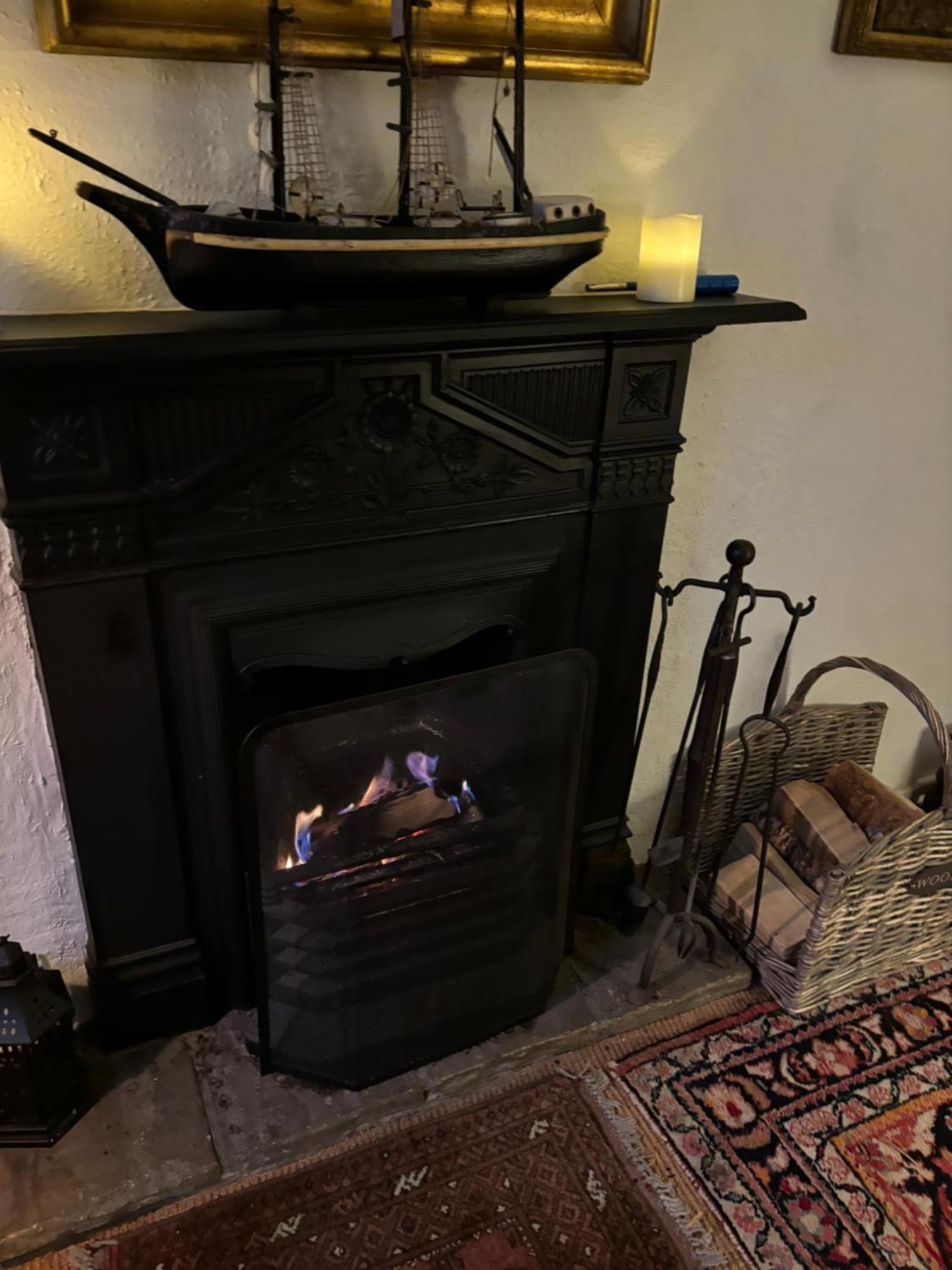 Anglesey Traditional 2 Bed Stone Cottage With Ev Amlwch Exterior photo